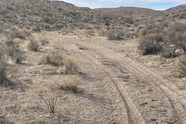 Old Stagecoach Road