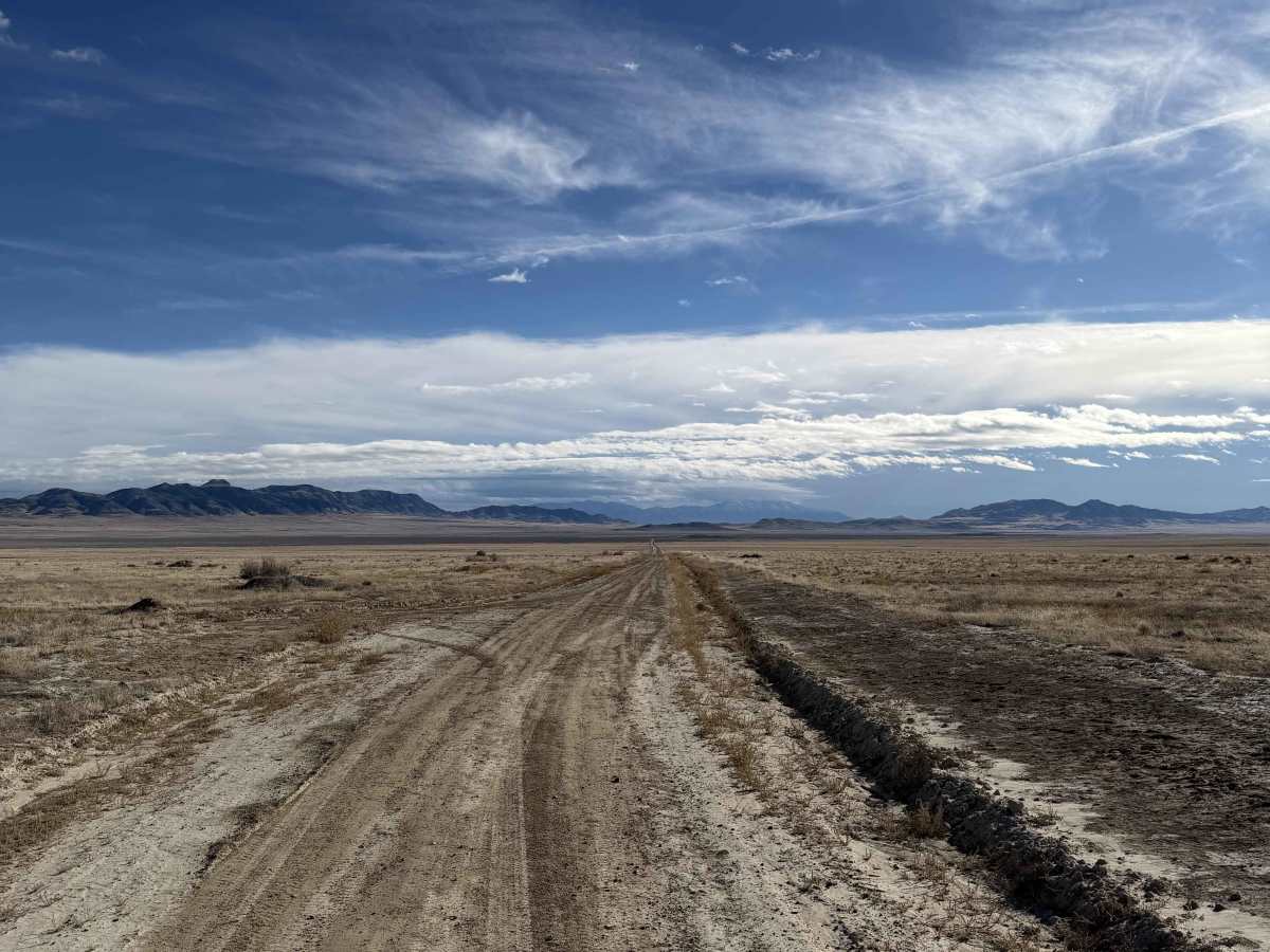 North Alkaline Valley Road photo 4