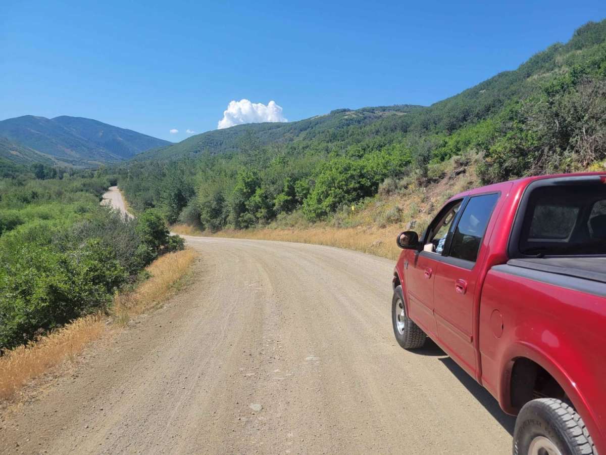 Jeremy Ranch Road trail photo