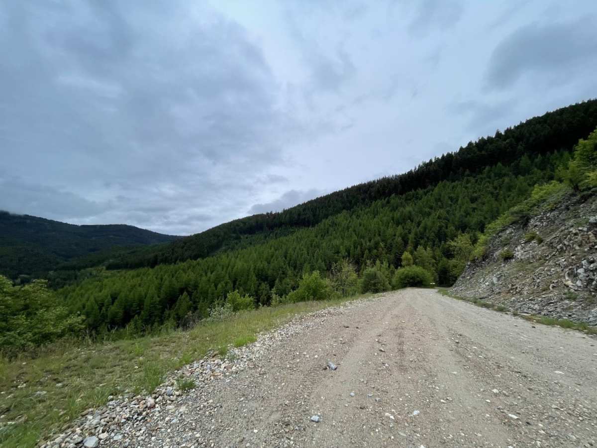 Eastern Garnet Range Road photo 5