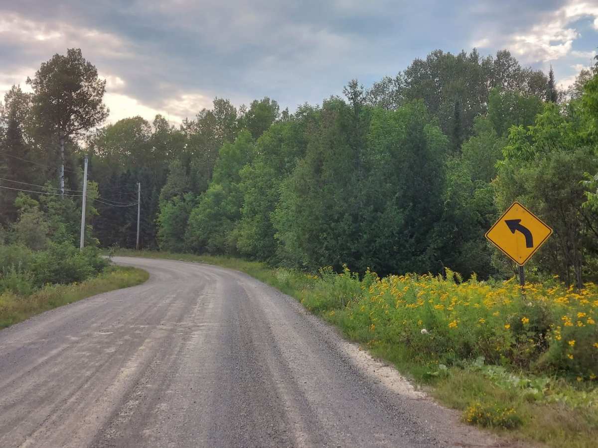 Simpson Road trail photo
