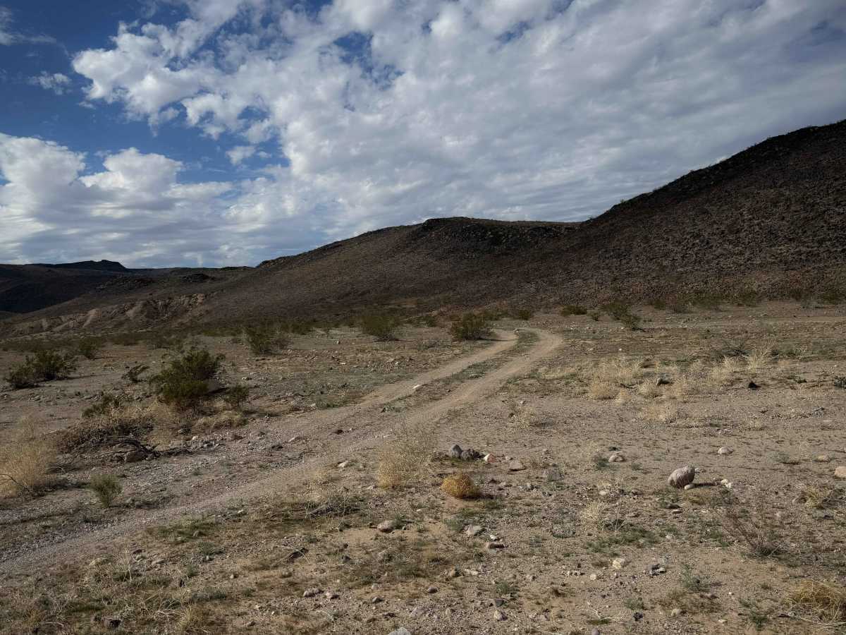 Ye705 trail photo