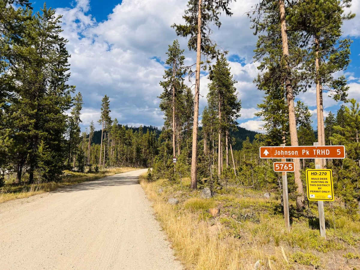 Johnson Peak Trailhead photo 3