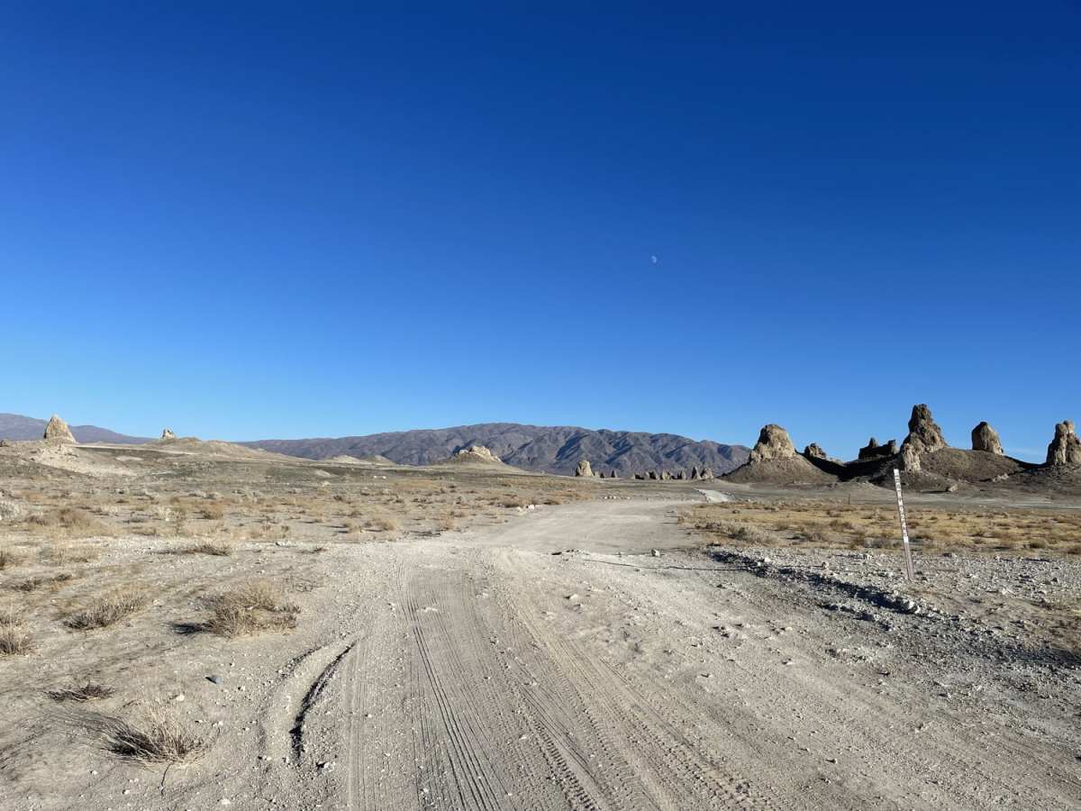4x4 Trona Pinnacles Playground Scenic Tour photo 3