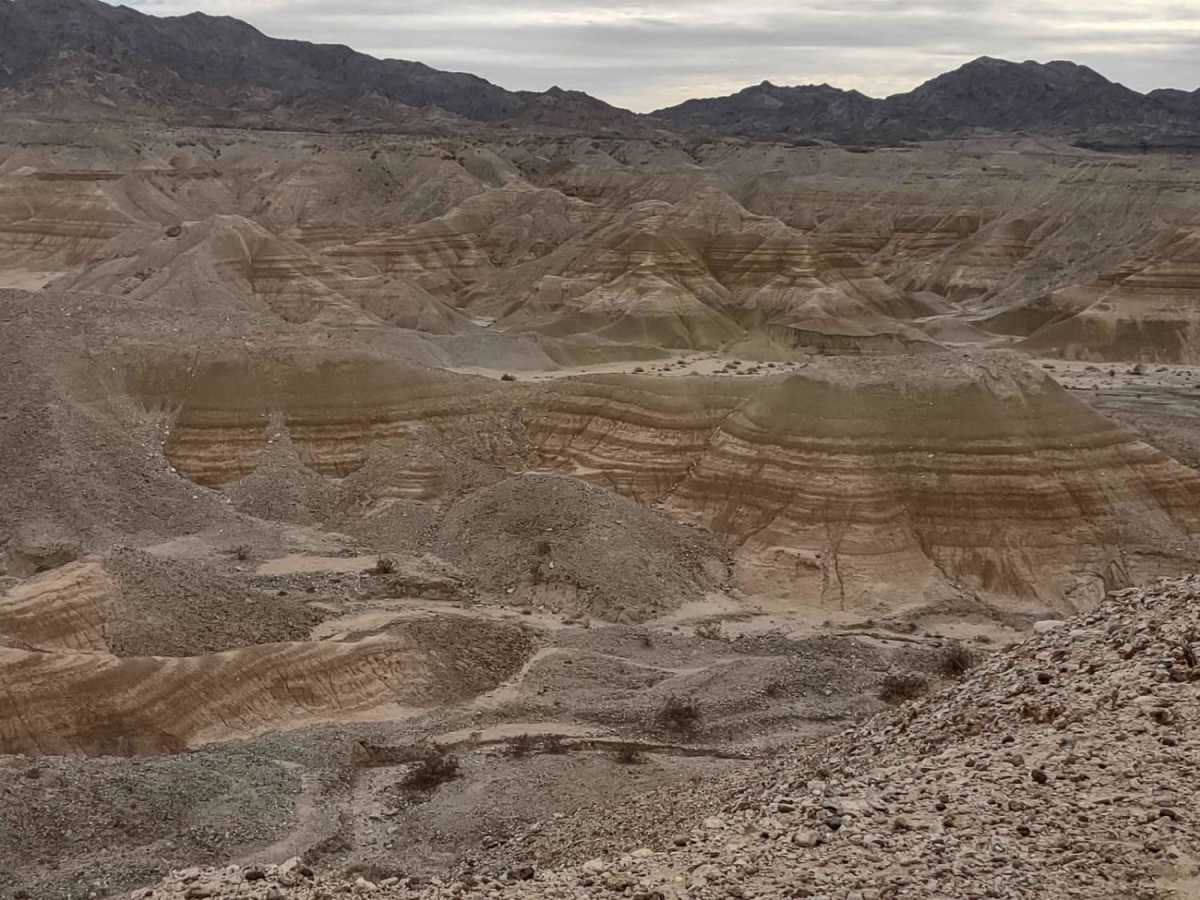 Painted Mountains trail photo