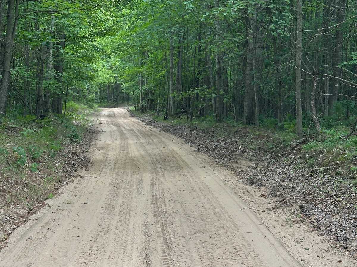 East Cavanaugh Road photo 3