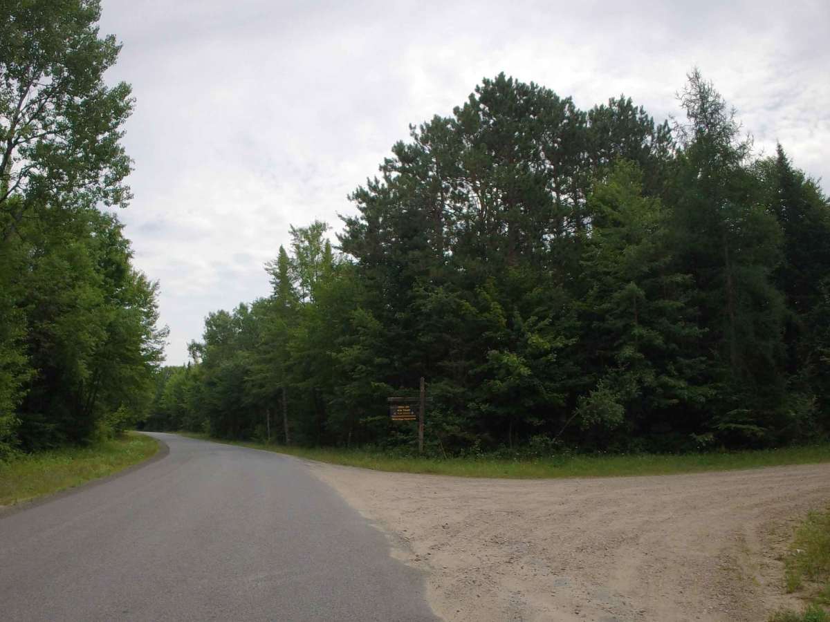 Clear Pond Road trail photo