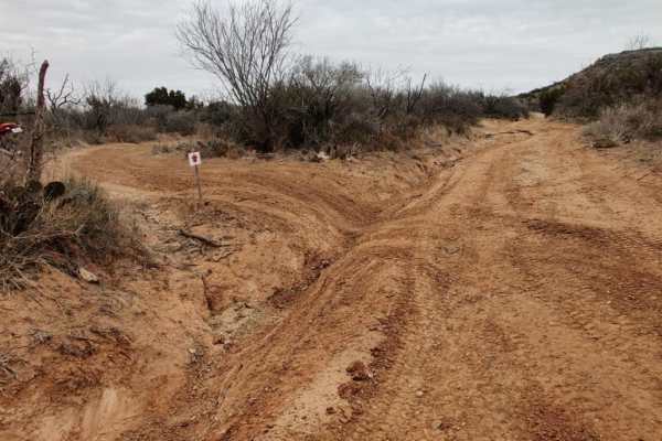 Twin Buttes OHV Trail
