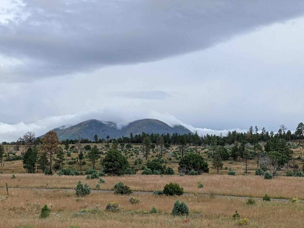 Beyond Escudilla photo 2