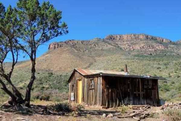Oak Creek Cabin