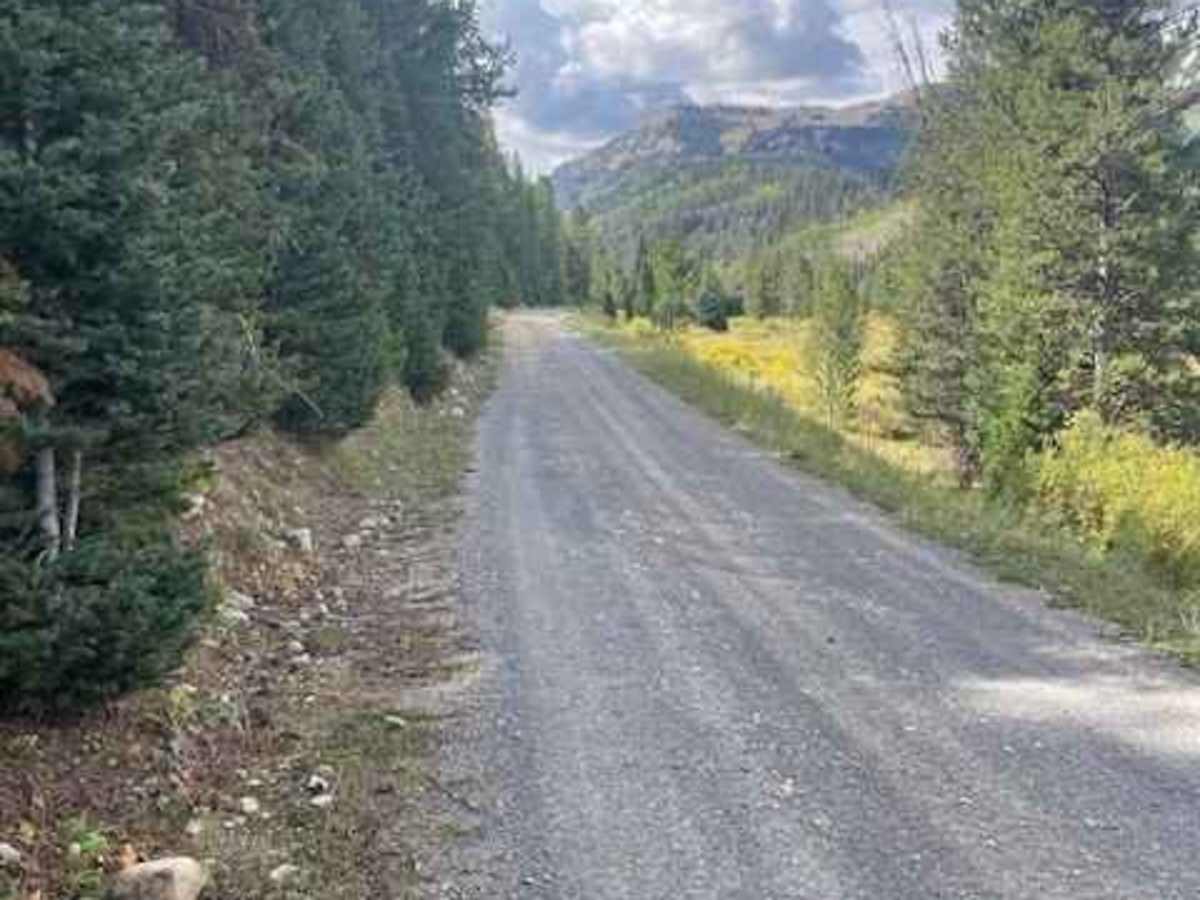 North Three Forks photo 2
