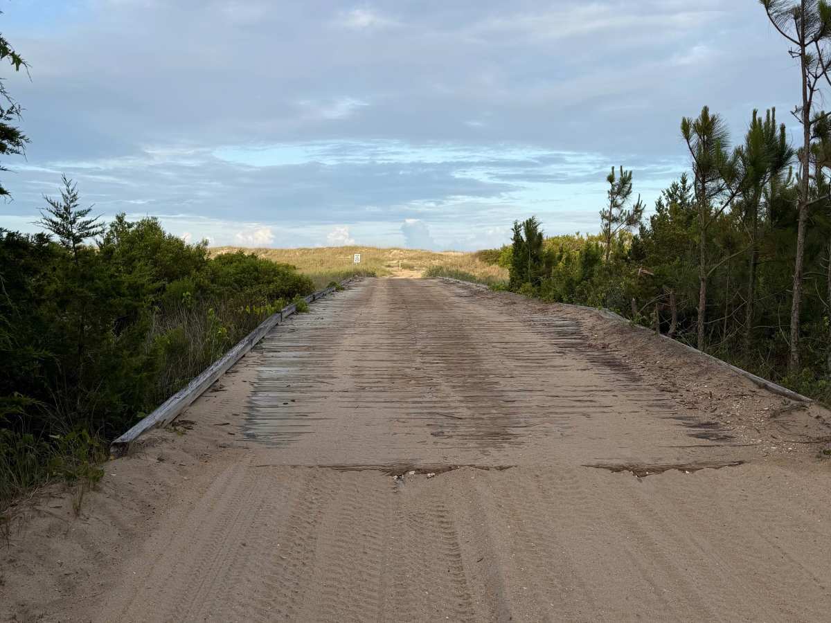 East Road photo 3