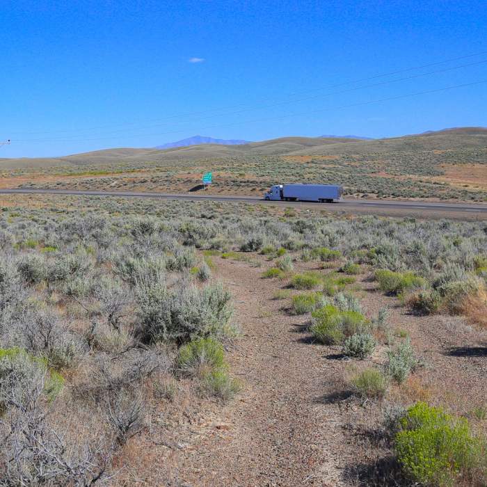 Near Golconda Summit Directional Arrow