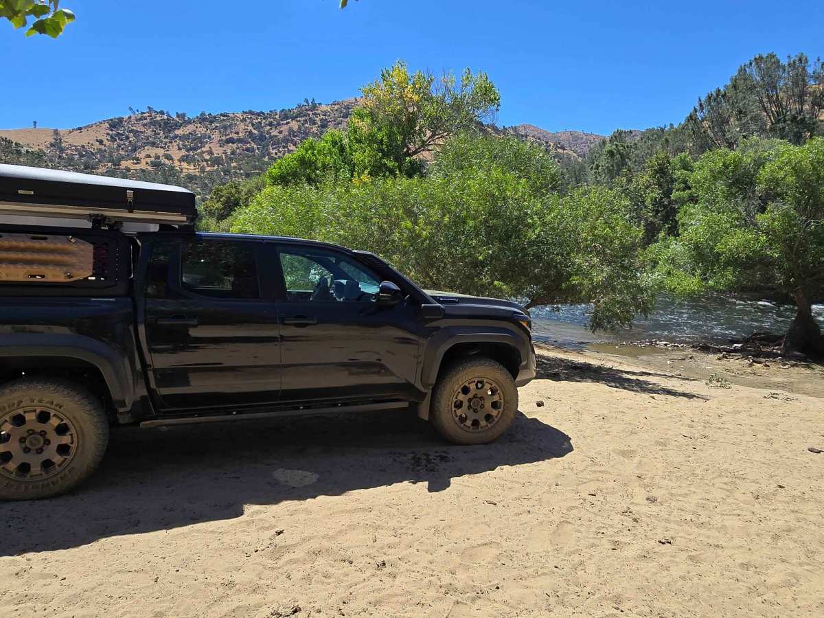 Kern River Getaway - 27S30 trail photo