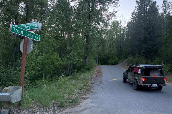 Trout Lake Road 