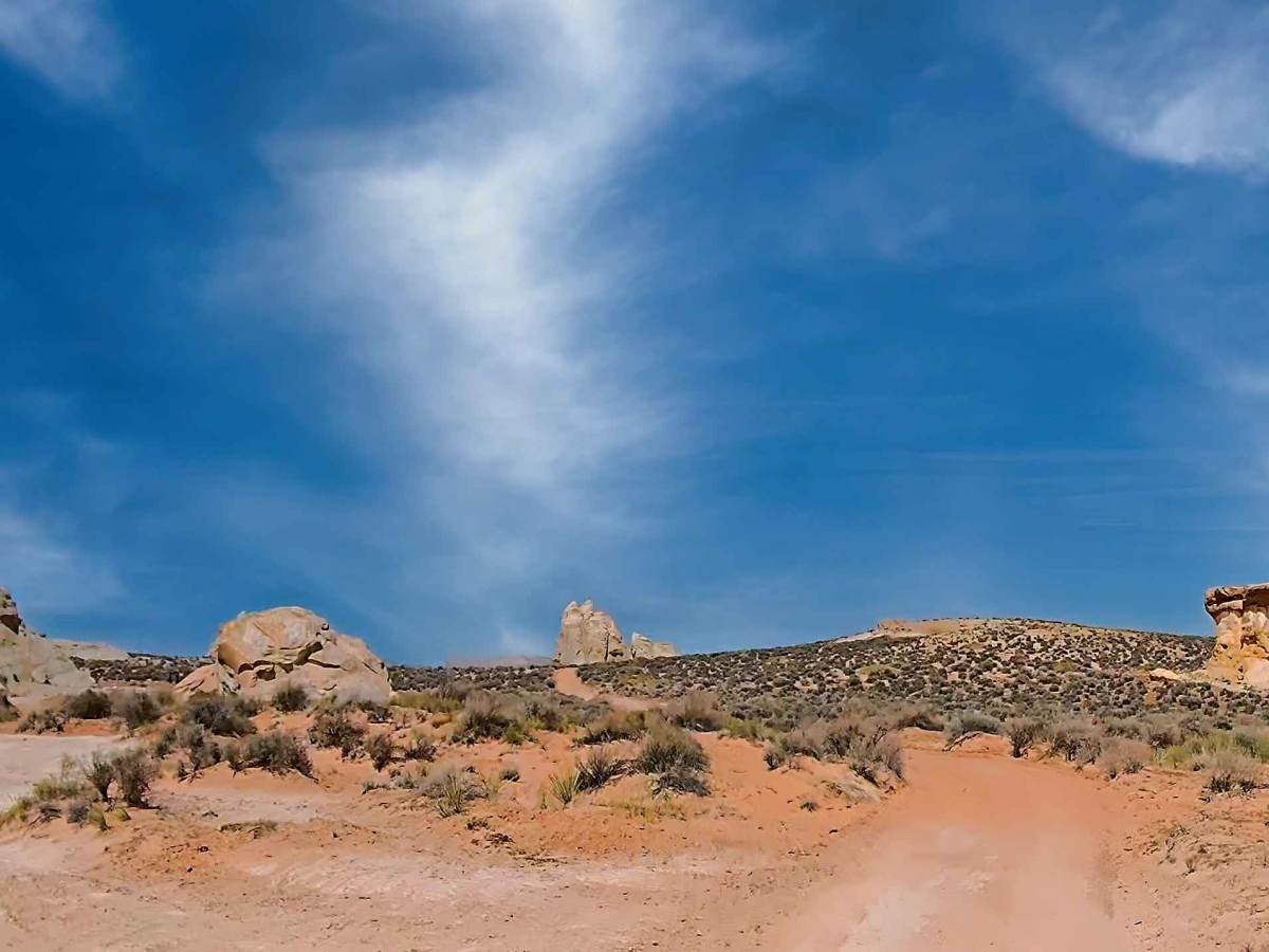 Hoodoos and High Voltage photo 2