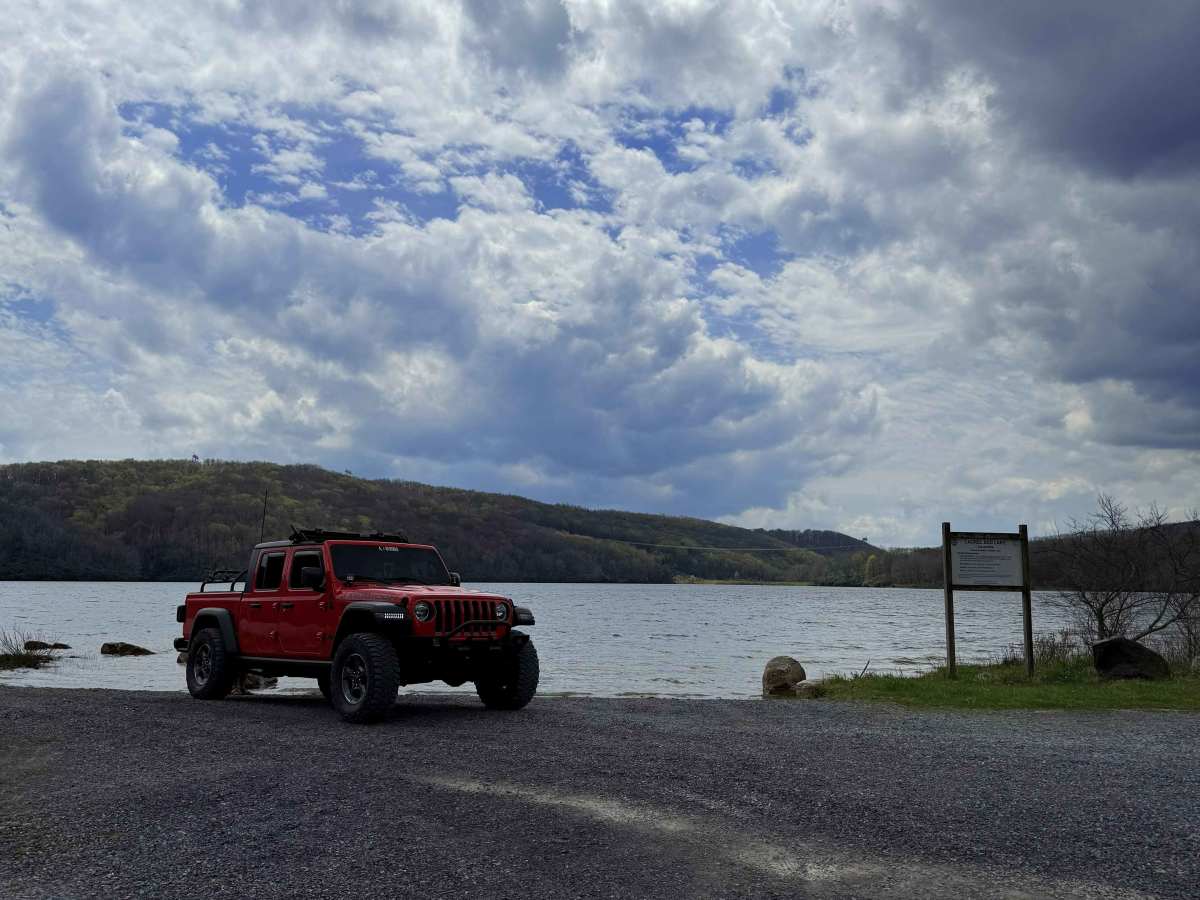 Laurel Bed Lake  photo 5