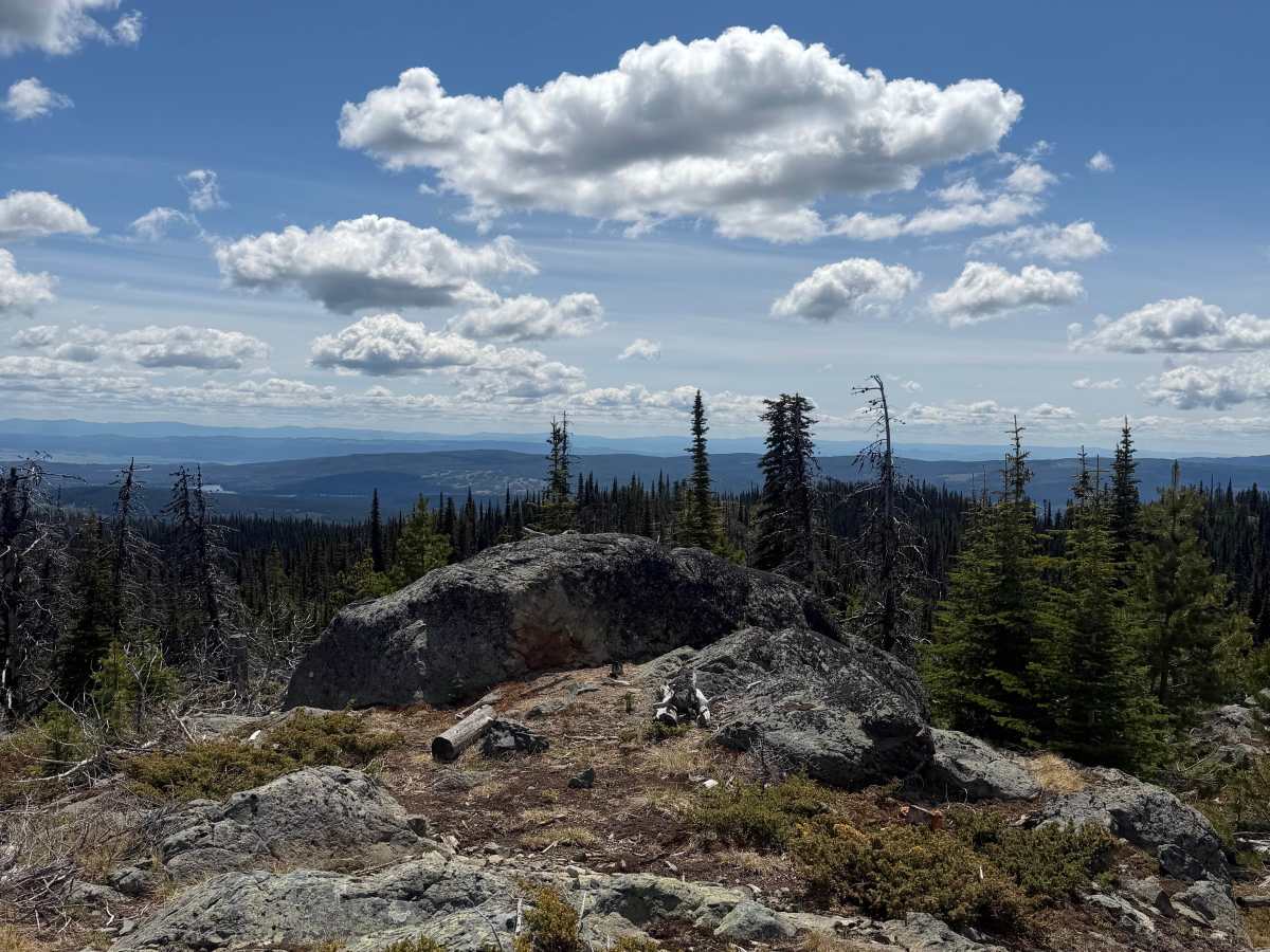 Chuwhels Mountain photo 3