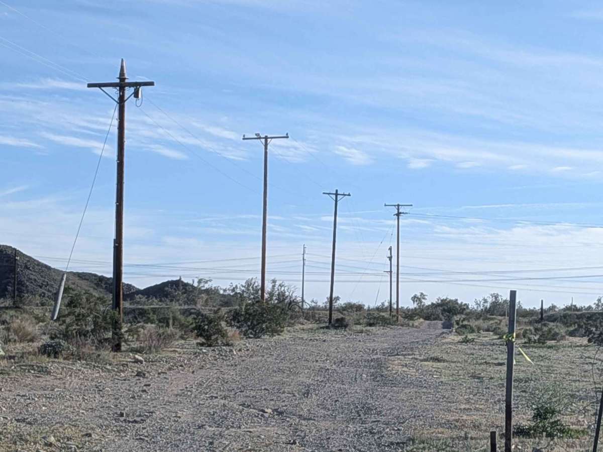 Gas Line Road North 281 trail photo