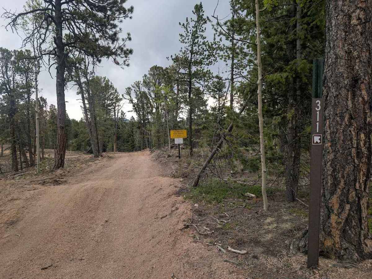 Hell Creek Road photo 2