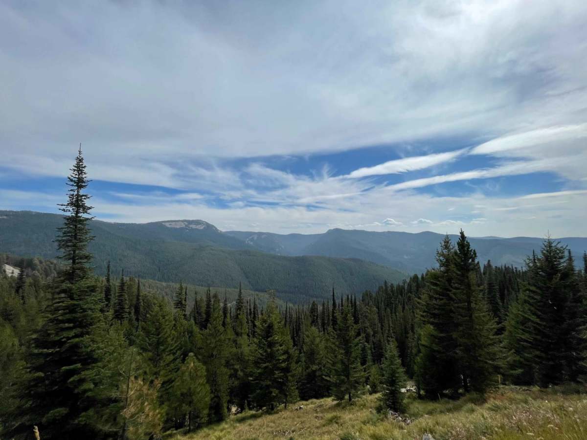 Willow Mountain to Burnt Fork Lake Hiking trail photo 2