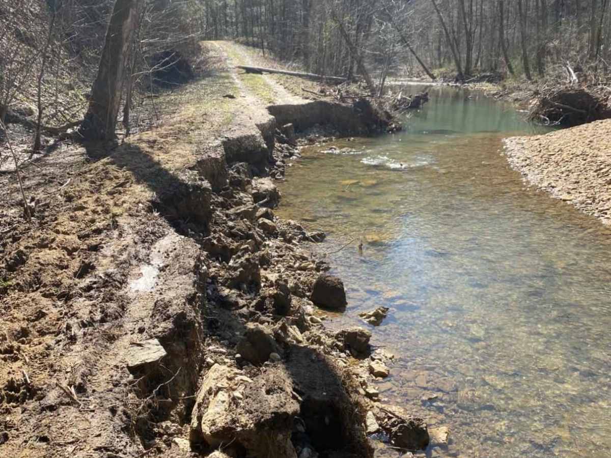 Indian Creek Road photo 3