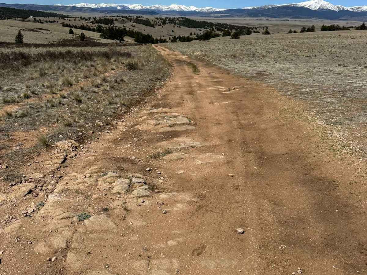 Mud Springs Road photo 3