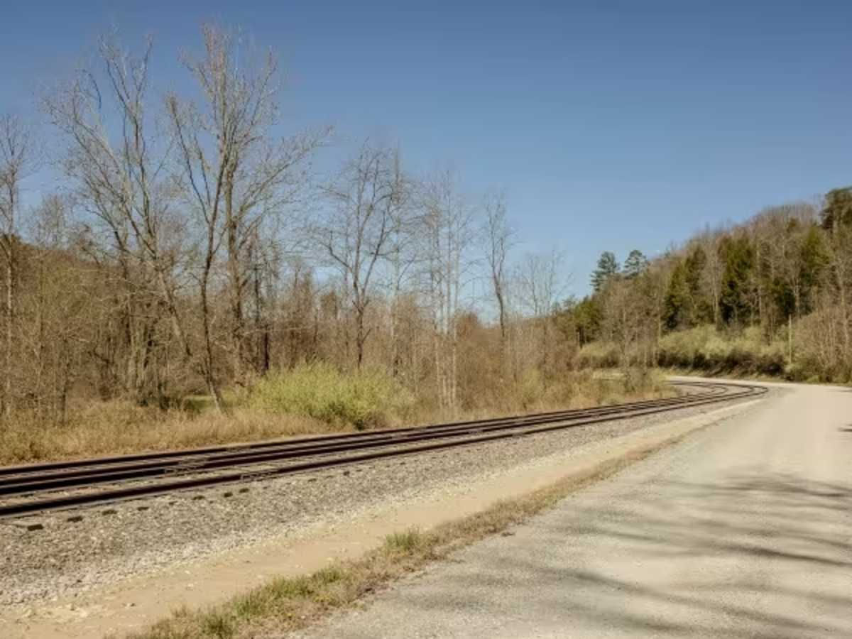 Titus Hollow Road photo 4