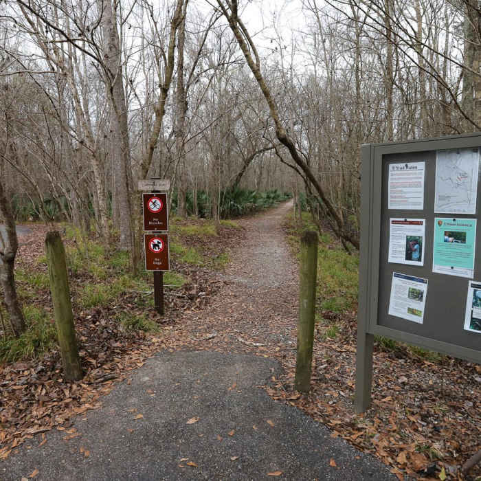 Near Ring Levee Trail