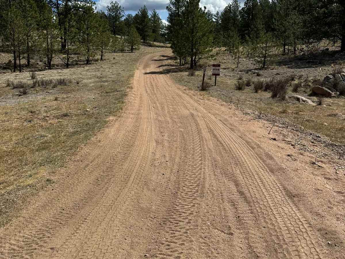 Quist Road trail photo