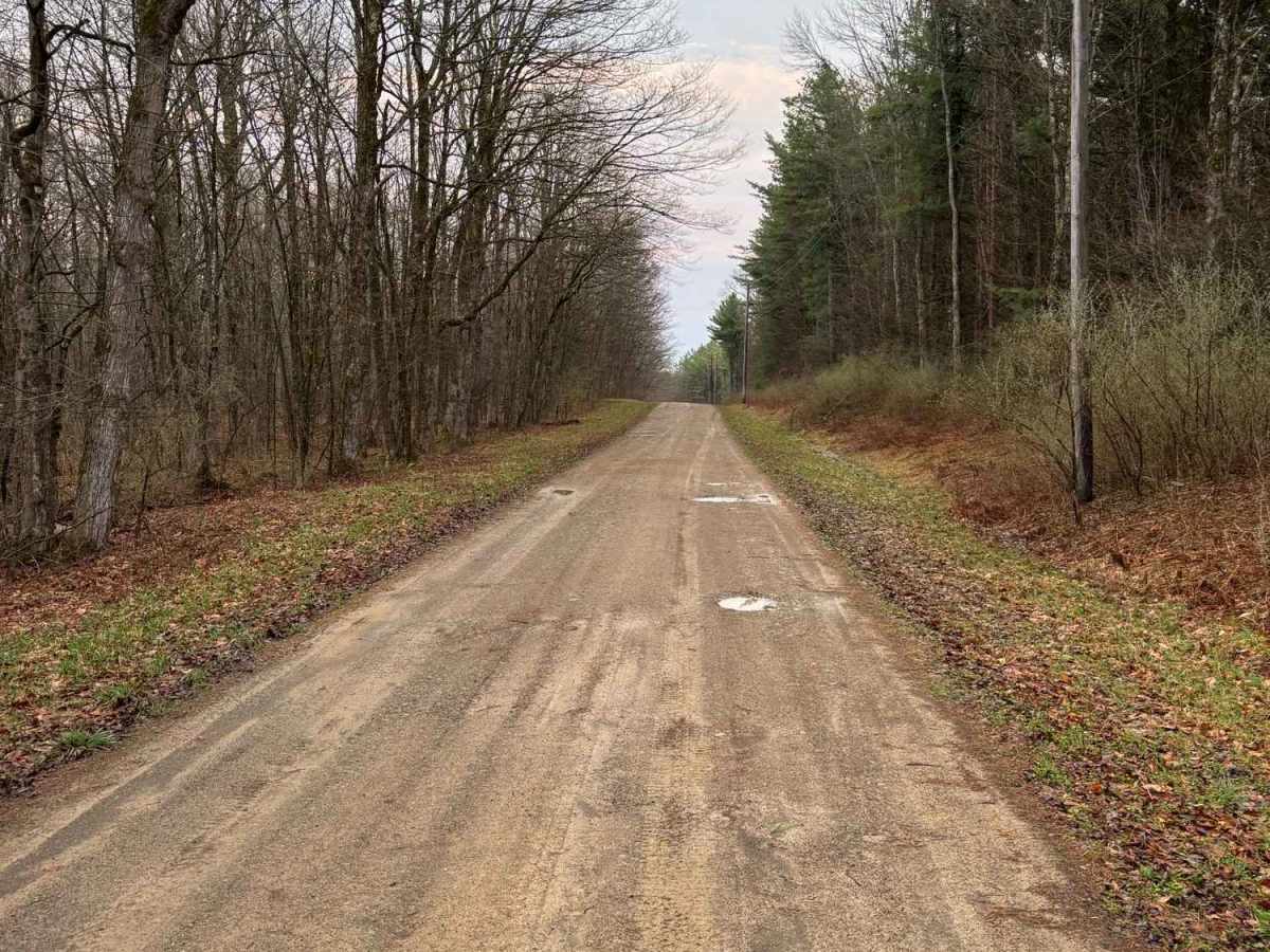 Tuttle Road photo 2