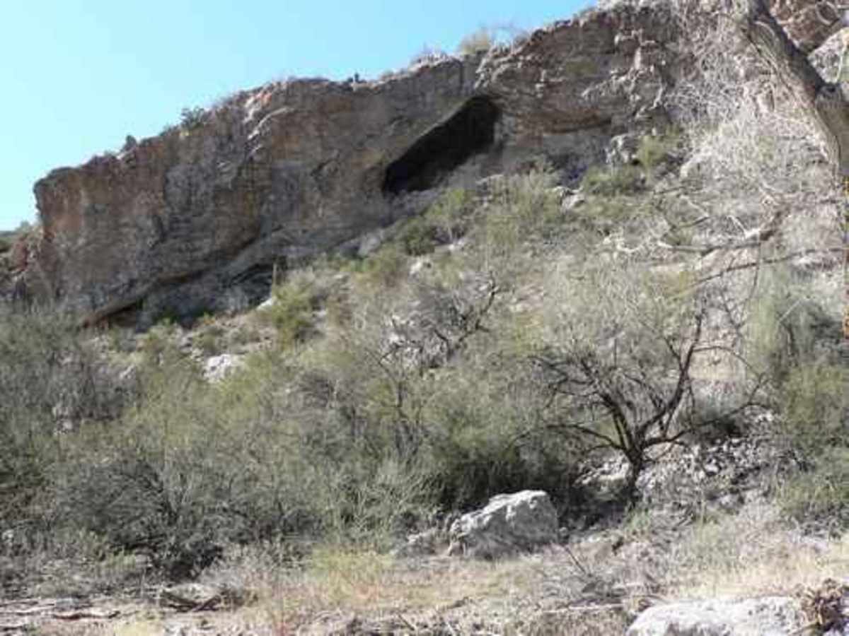 Pucker Ridge Bat Cave trail photo