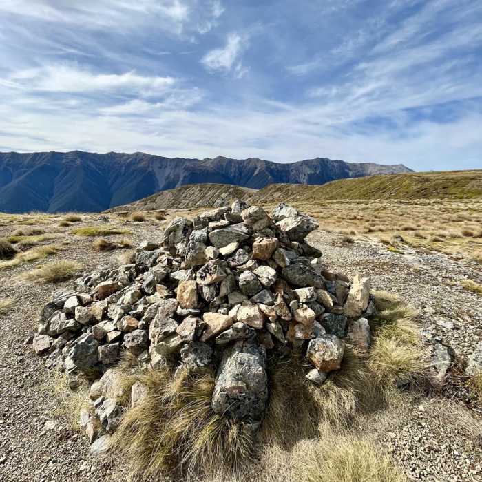 Near Julius Peak via Robert Ridge Route