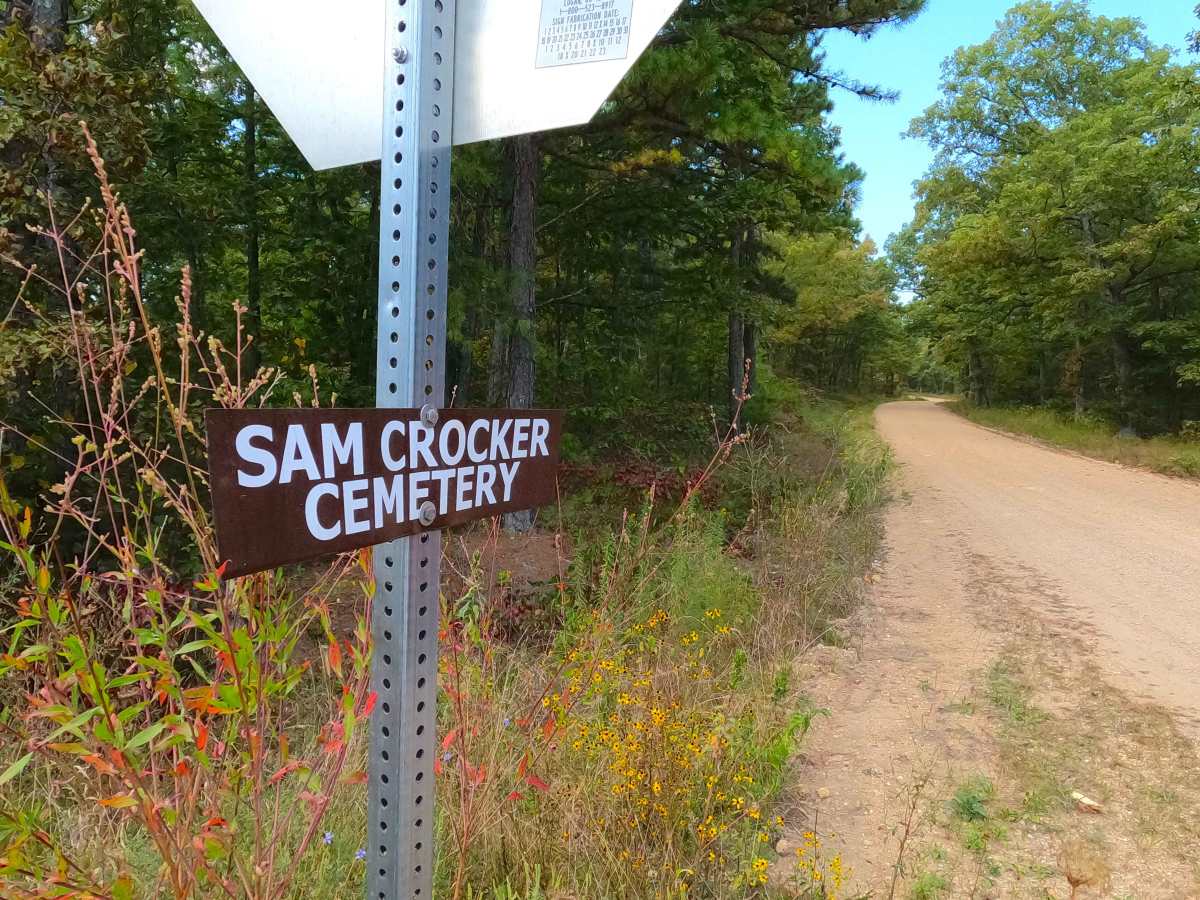 Sam Crocker Cemetery - CR 80 trail photo