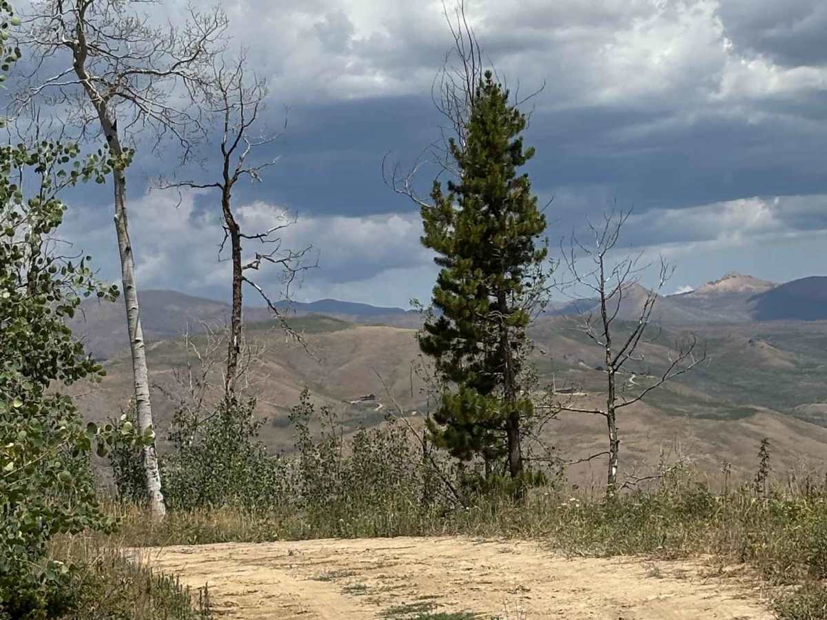 Bureau of Land Management Route 2760 trail photo