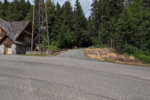 Twin Lakes Road - FS 3065