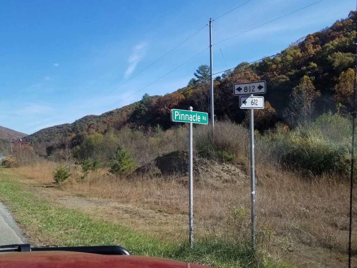 Clinch Mountain Fire Tower trail photo