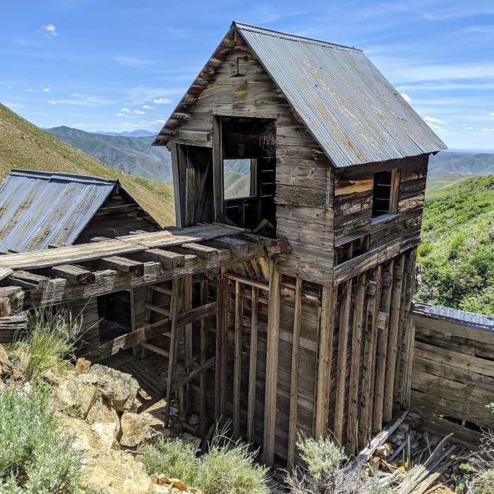 Near Adelmann Mine and Lucky Peak