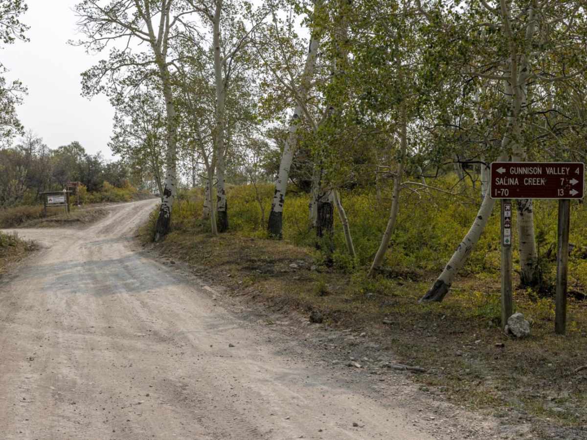 Willow Creek Road photo 3