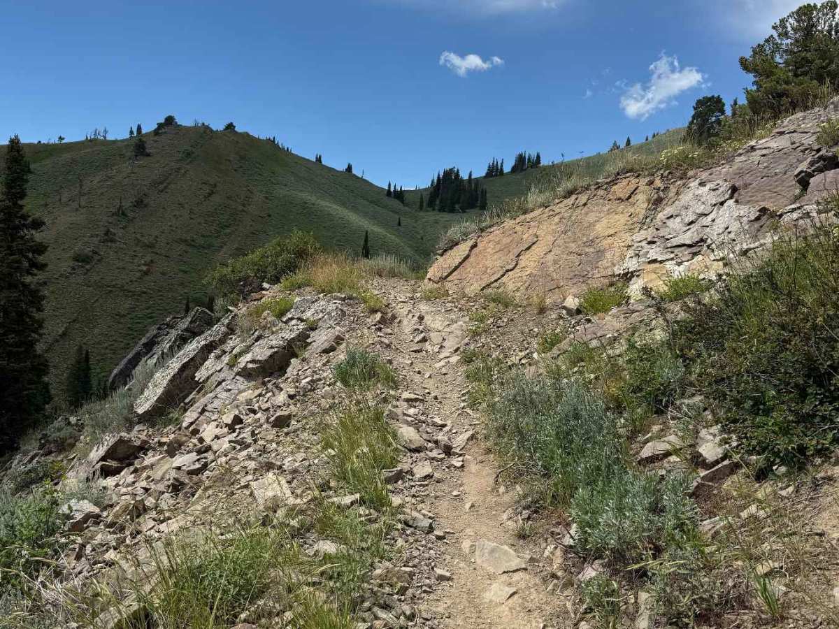 Garnes Mountain photo 6