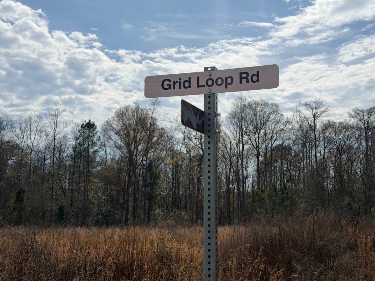 Grid Loop Road trail photo