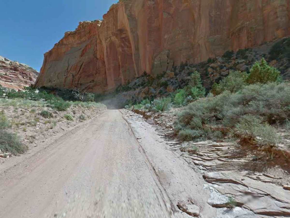 Capitol Gorge Road photo 5