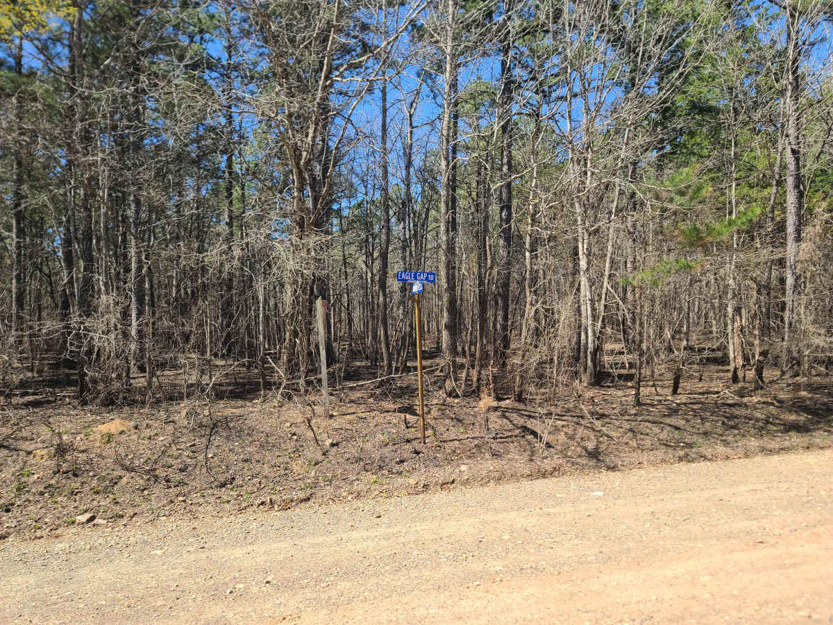 Eagle Gap Road South photo 2