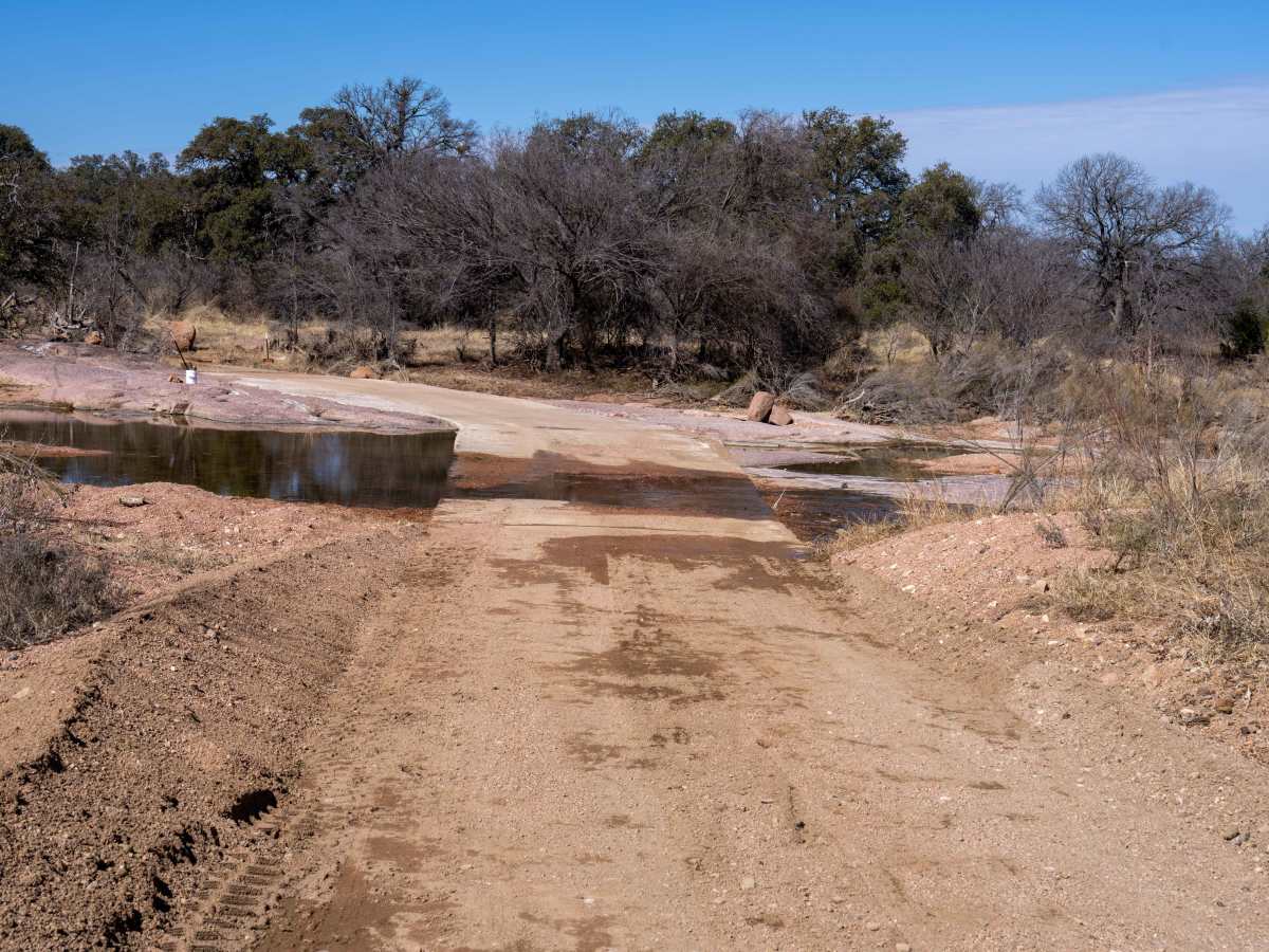 House Mountain Road trail photo