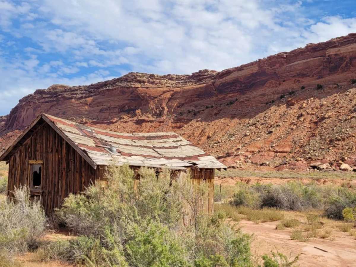 Comb Wash Road photo 2