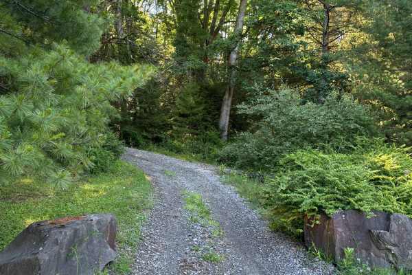 South Access Trail