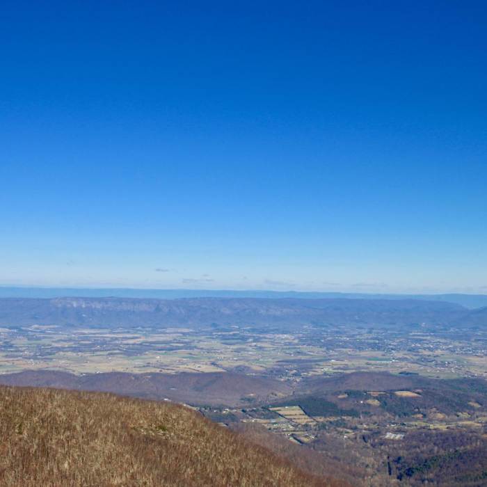 Near Hawksbill Summit Loop