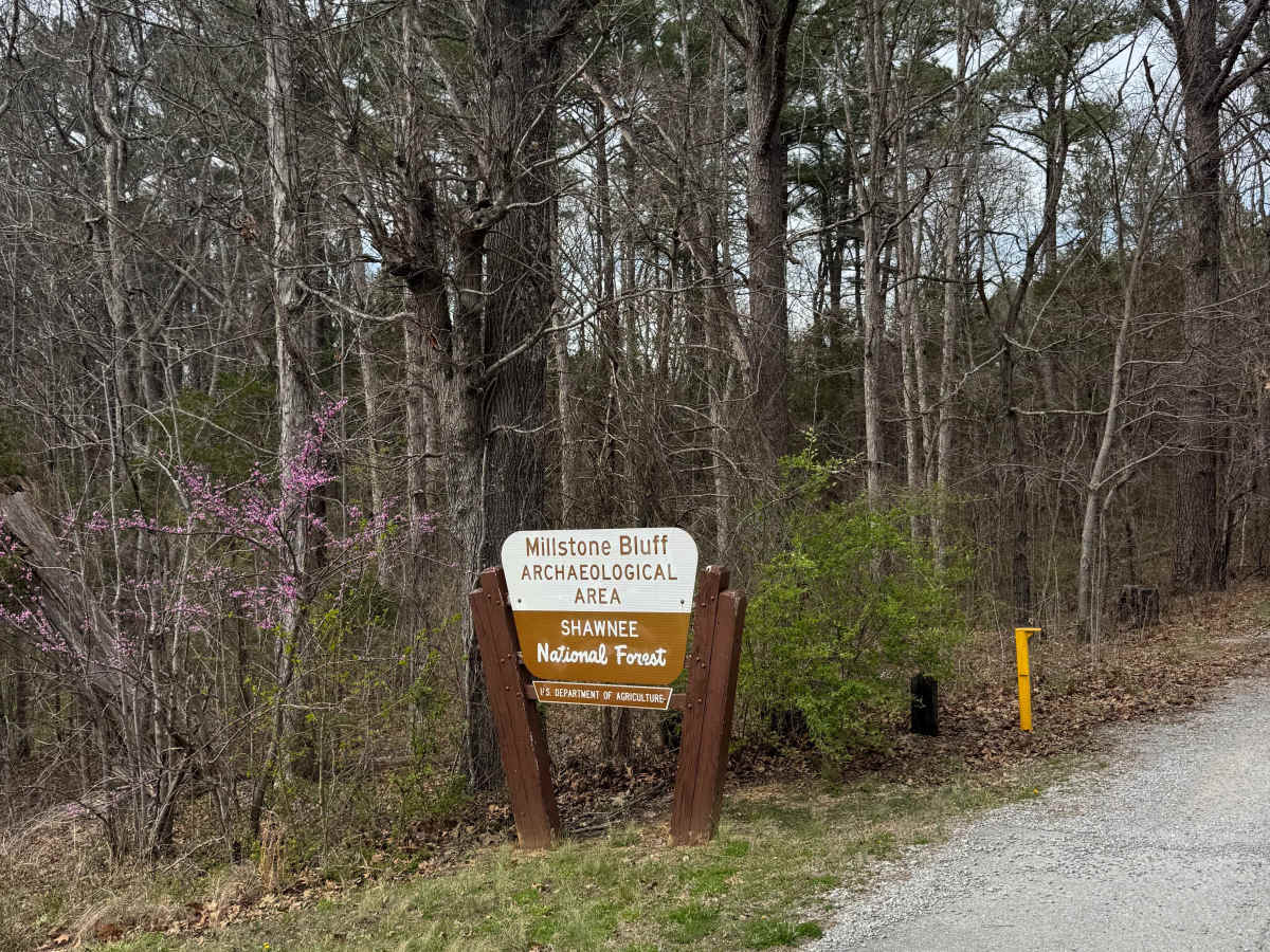 Millstone Bluffs Trailhead photo 5