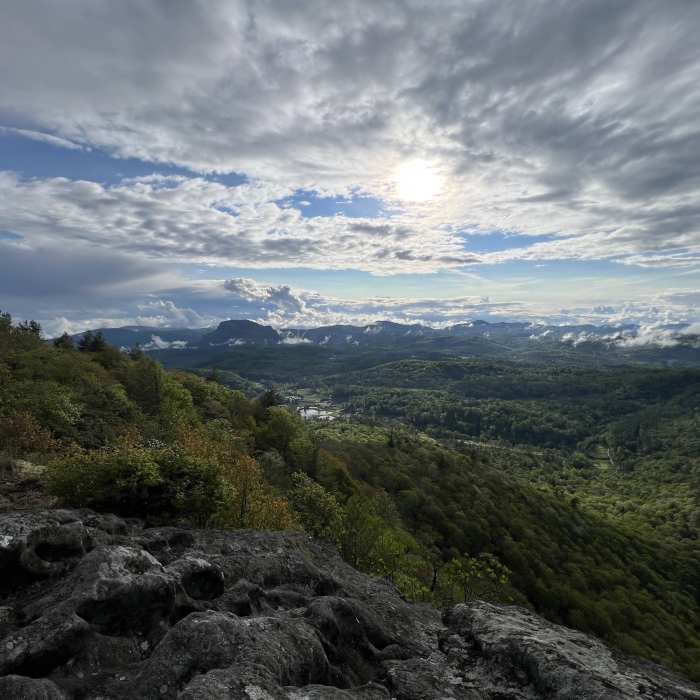 Near High Hampton Inn to Chimney Top Peak