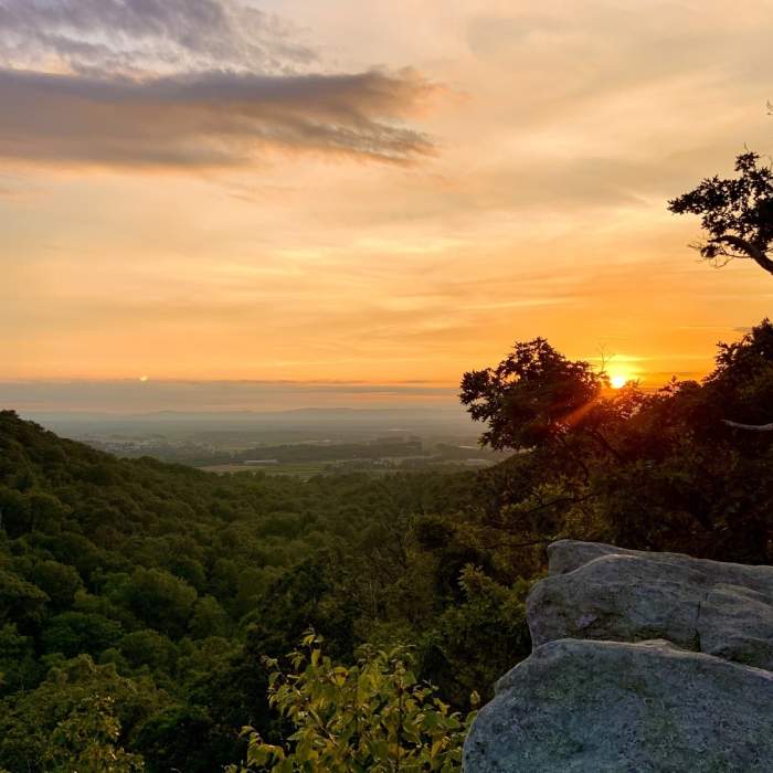 Near Appalachian Trail: Wolfsville Road to Pen Mar Park
